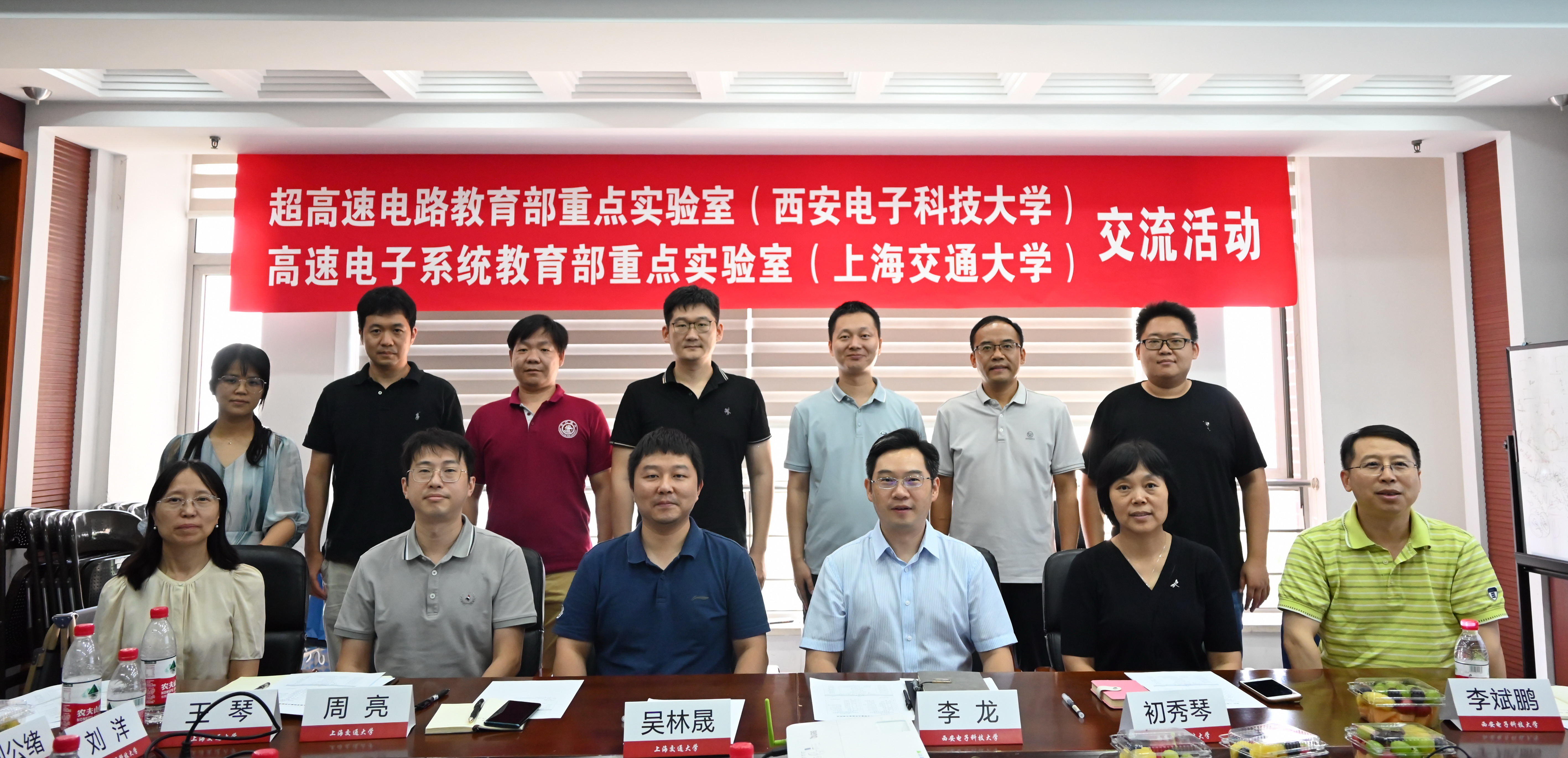 1.jpg 1.jpg
